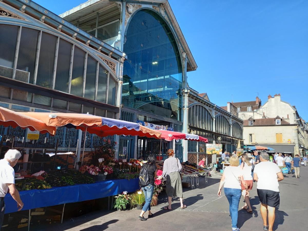 La Cascade Et Des Halles Dijon Ngoại thất bức ảnh